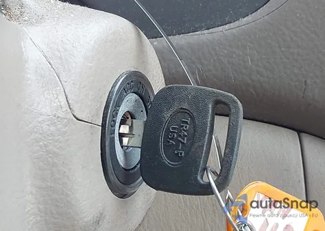 2006 Toyota Sienna Ce from USA, damaged, VIN 5TDZA23C16S553557